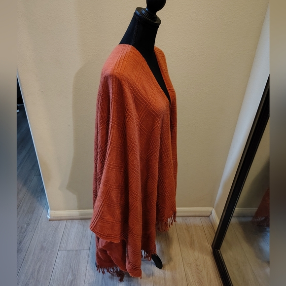 Accessory Street Rust Orange Women's Poncho OSFM - Picture 3 of 8